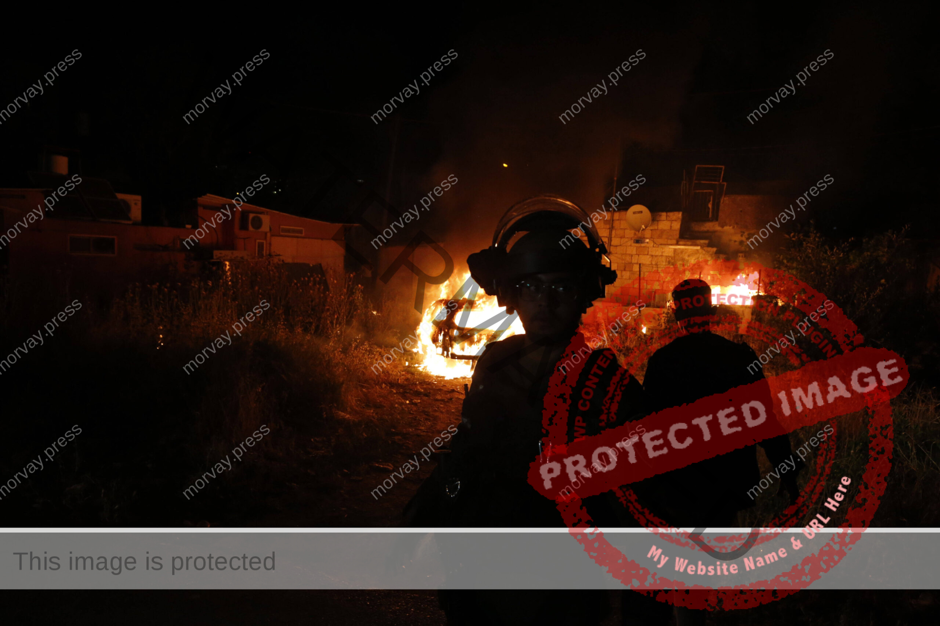 Brennende Autos in Sheikh Jarrah